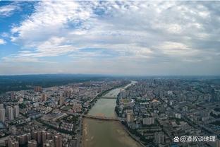 状态奇差！里夫斯最近5场三分22中3 本场到目前为止5投0中